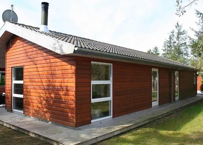 Дом отдыха Lovely Whirlpool House For 8 People *