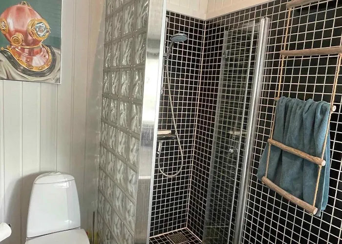 Дом отдыха Lovely Whirlpool House For 8 People