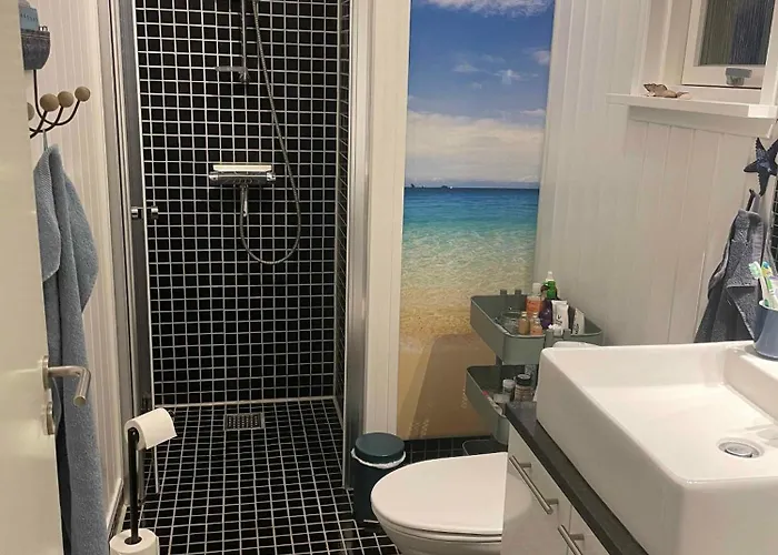 Lovely Whirlpool House For 8 People Дом отдыха *